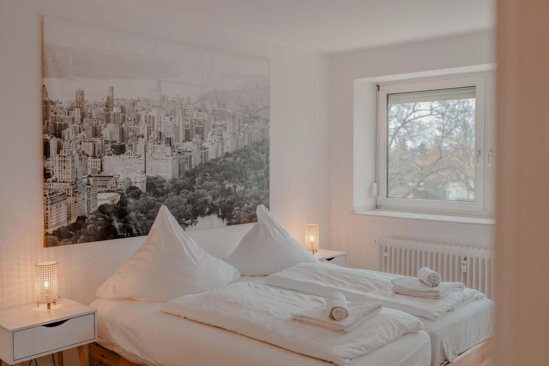 Apartment Mit Kueche, Arbeitsplatz Und Xxl Sofa นอยส์ ภายนอก รูปภาพ